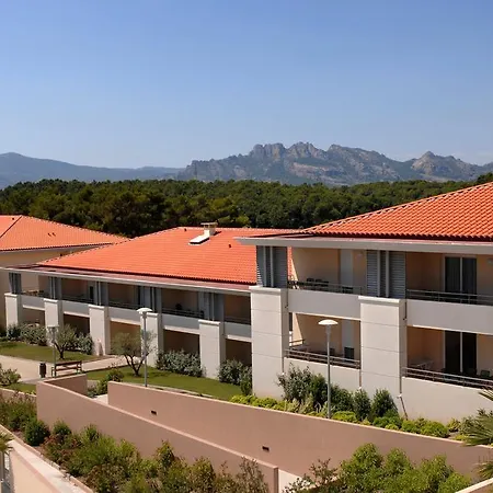 Les Parasols D'argens Apart-hotel