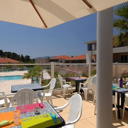 Les Parasols D'argens Apart-hotel 3*