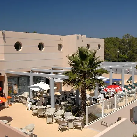 Les Parasols D'argens Apart-hotel