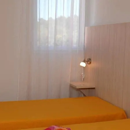 Les Parasols D'argens Apart-hotel